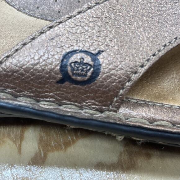 Born Brown Leather Slip On Thong Flip Flop Sandals W9373 Womens US Size 8 M/W - Picture 10 of 12